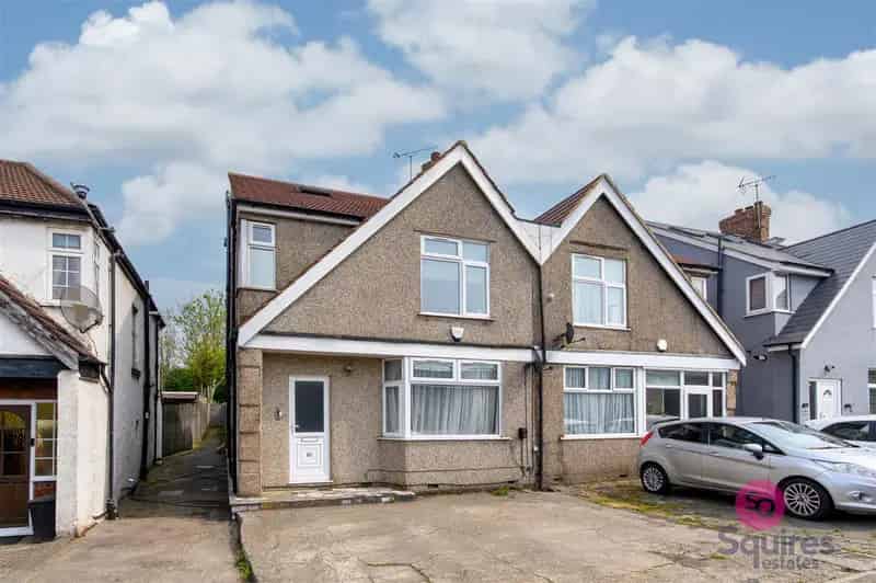 2 Bedroom Flat House to Rent Chain Free