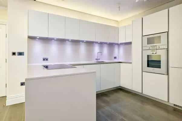 South Kensington Apartment Two Double Bedrooms En Suite Bathrooms Patio