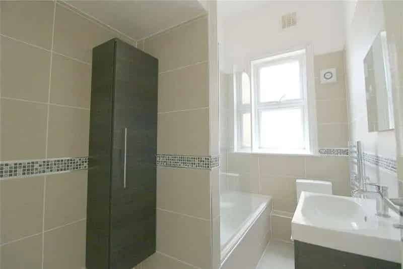 2 Bed Flat near West Croydon Station - Commuter's Dream
