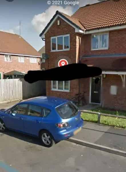 3 Bedroom House with Driveway All Mod Cons