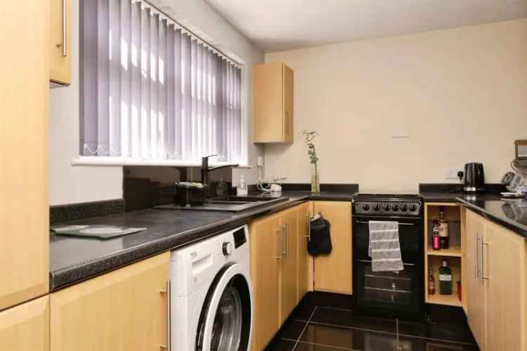 Three Bedroom Mid-Terraced House in Eldene