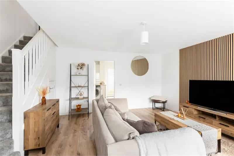 3 Bed House - Semi Detached with 1 Reception Room