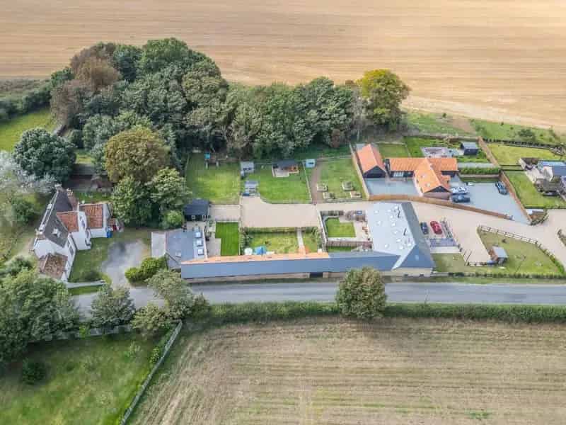 Barn Conversion Lound 2 Bedrooms High Spec