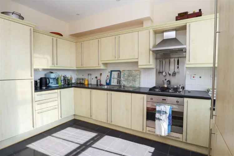 2 Bed Flat for Sale St Leonards-On-Sea Near Warrior Square Station