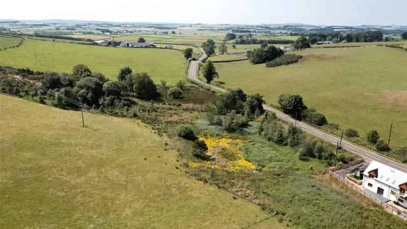 Sornhill Row Housebuilding Plots: 1.05 Acres, 2 Plots