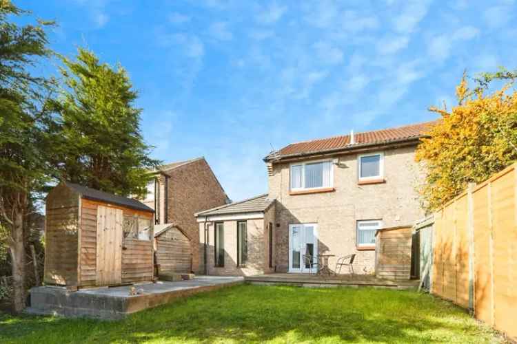 3 Bedroom House in Abbeydale Garth Kirkstall