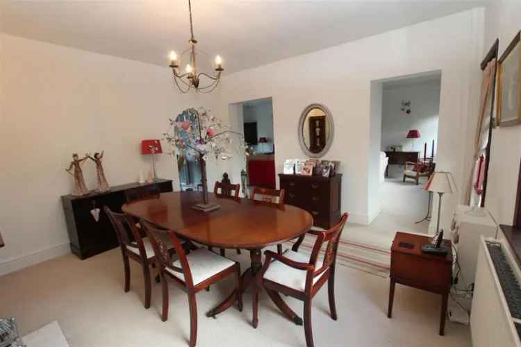 4 Bedroom Cottage For Sale Spacious Family Home