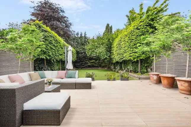 Semi Detached House for Sale in Lyford Road London SW18