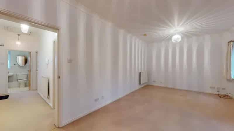 2 Bedroom Flat for Sale in Regency Court Ilkley