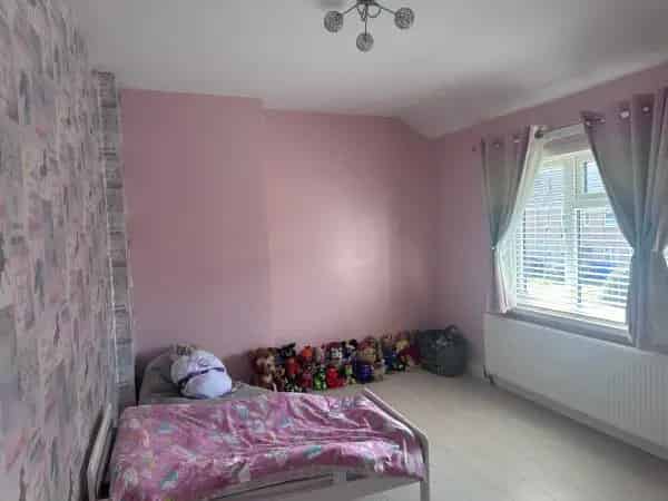 3 Bed House Keresley Coventry Large Garden Parking Smart Home