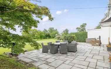 4 Bedroom Farmhouse Near Taunton - Grade II Listed