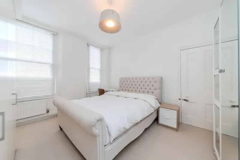 1 Bed House for Sale in Westminster