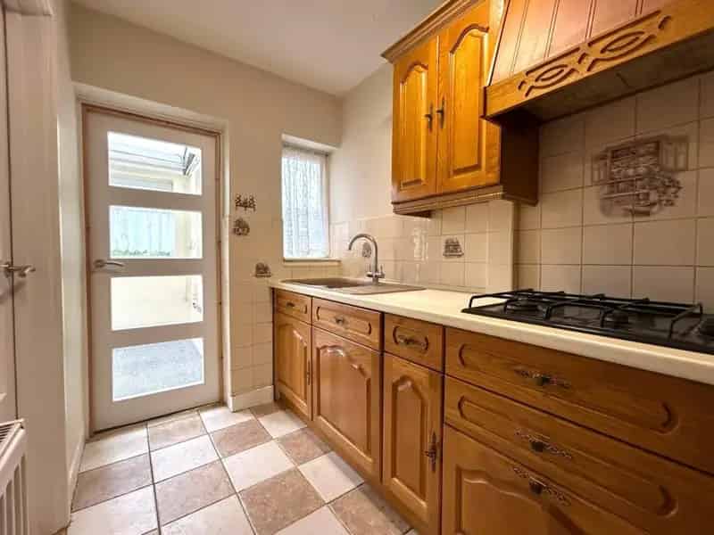 3 Bedroom Terraced House Pheasy Estate Off Road Parking