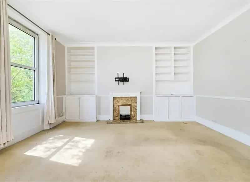 Two Bedroom Apartment Near Blackheath Station