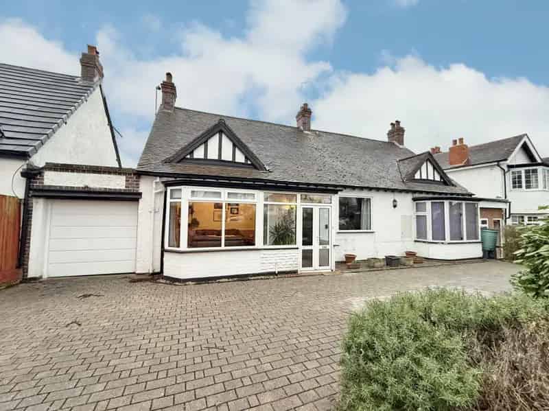 4 Bedroom Detached Dormer Bungalow For Sale