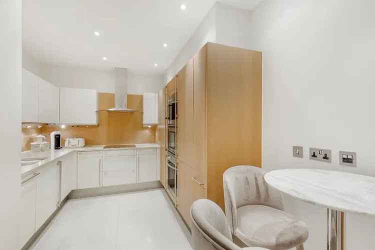 Luxury 2-Bedroom Apartment near Kensington Palace