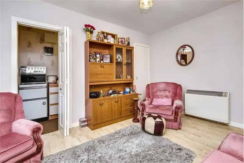 1 Bed Flat St Andrews Top Floor Central Location
