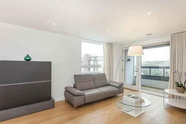 Flat to rent in Holland Park Avenue, London W11