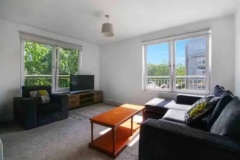 2 Bedroom Flat for Sale in Glasgow Belvidere Gate