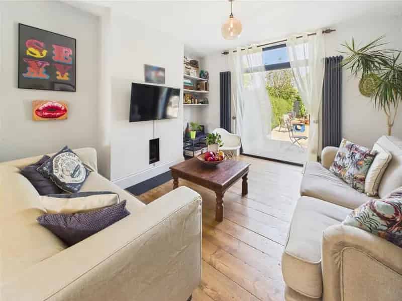 3 Bedroom Semi Detached House for Sale Combe Down