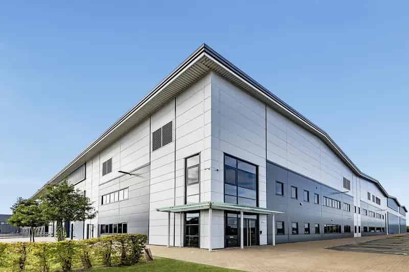 Warehouse Unit To Let - Grade A Spec - M1 J21