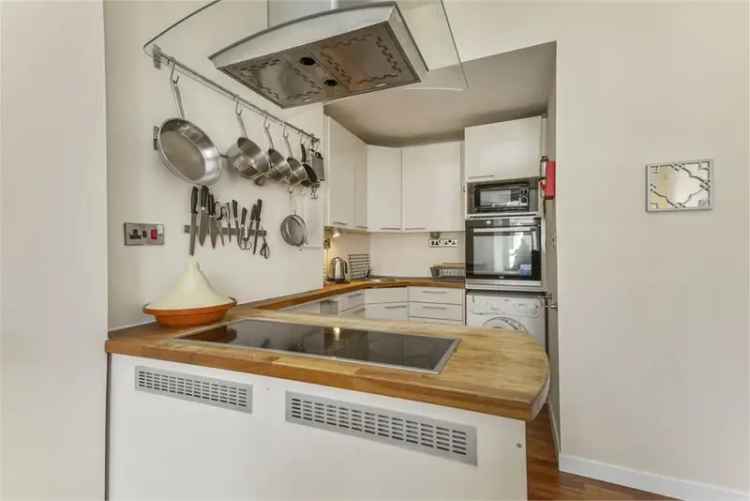1 Bed Flat Top Floor East End - First Time Buy Investment