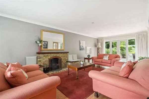 Rickmansworth 5-Bedroom Detached House for Sale