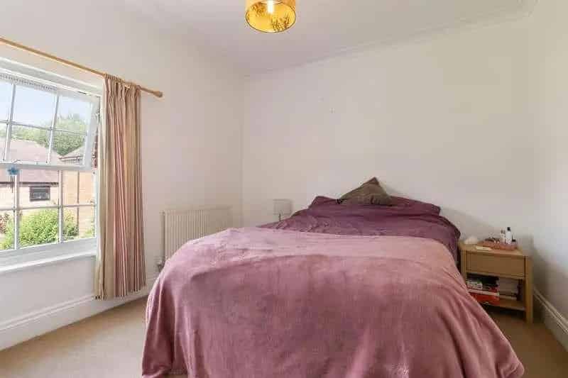 3 Bed Grade II Listed House For Sale