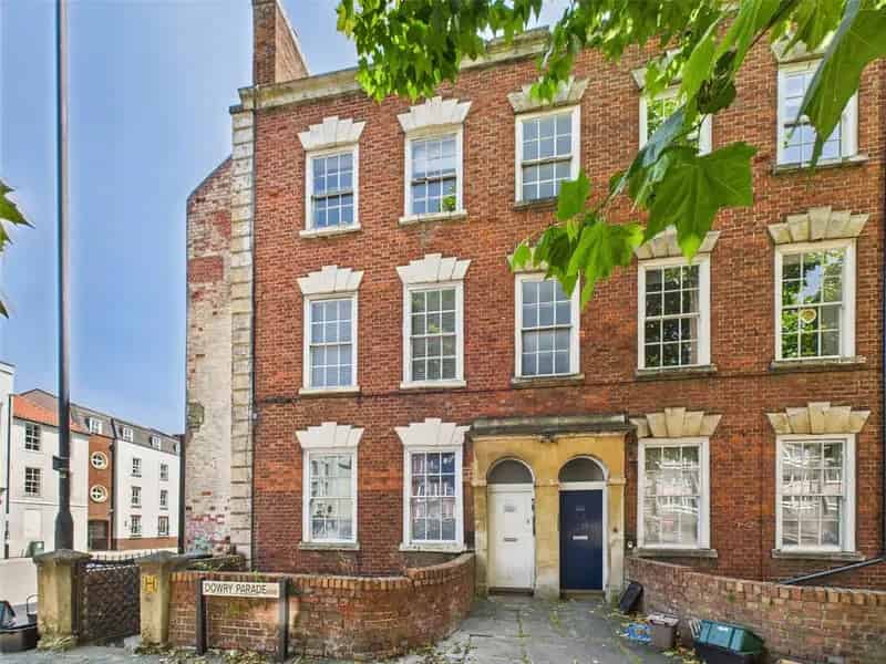 1 Bedroom Apartment for Sale in Clifton, Bristol