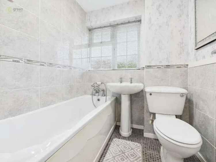 3 Bed Detached House For Sale New Hall Estate