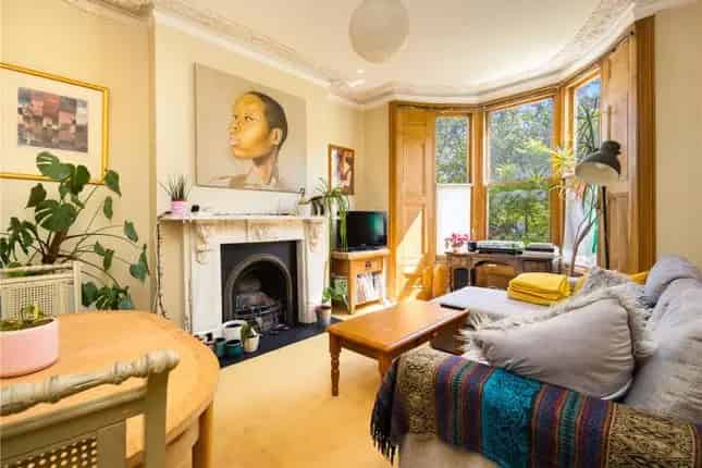 Victorian Terraced House for Sale in London E8