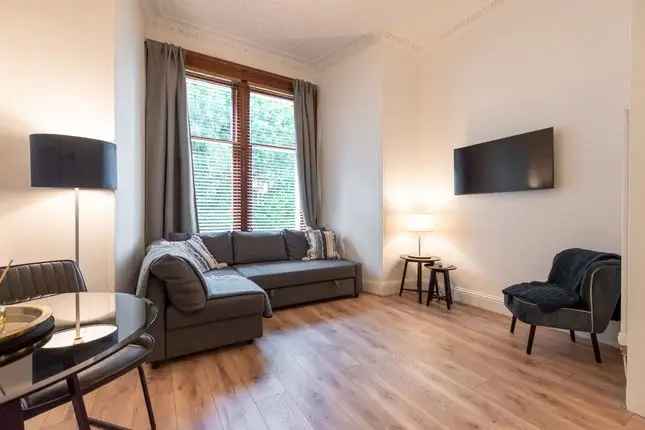 Flat to rent in Turnberry Road, Hyndland, Scotland G11