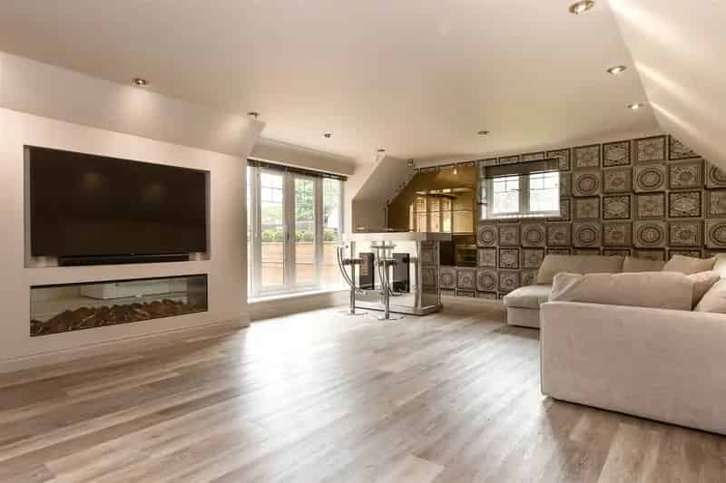 3 bedroom apartment for sale