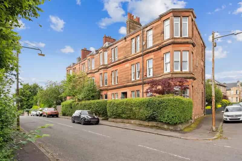1 Bedroom Flat for Sale in Scotland