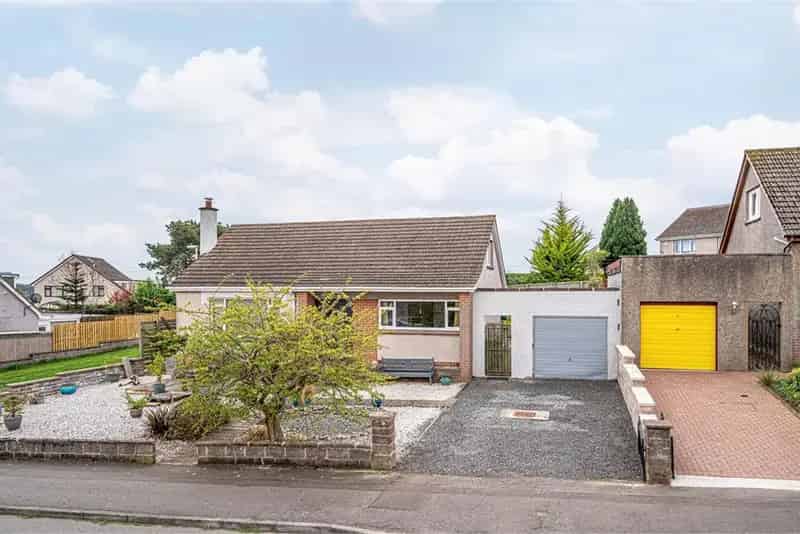 4 Bed Detached Bungalow with 2 Reception Rooms Dunfermline