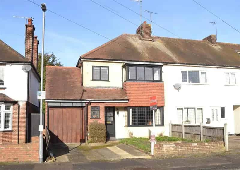 4 Bedroom House For Sale