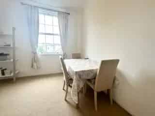 Spacious 2-Bed City Centre Apartment - Zero Deposit Available