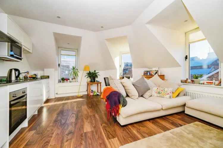 St Albans Cathedral View Apartment Two Bedrooms Modern Kitchen Parking