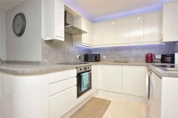 Apartment For Sale in Leeds, England