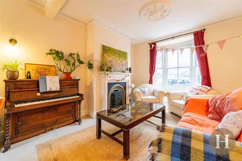 4 Bedroom House to Rent Harborne