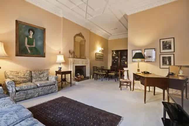 Flat for Sale Kensington Court Kensington High Street W8