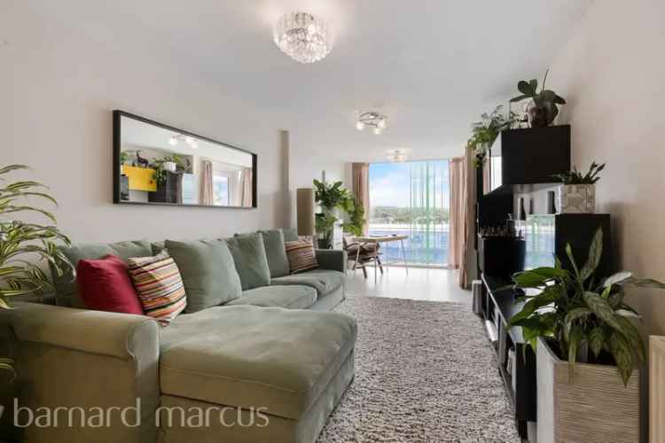 Modern 2-Bed Apartment Near Epsom Train Station