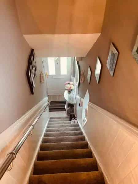 3 Bedroom End House Near Amenities