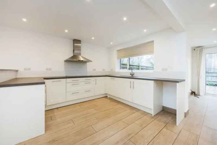 Four Bedroom Detached Family Home Weston Turville