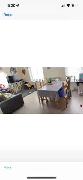 2 Bed Flat 3rd Floor Near Schools and Shops