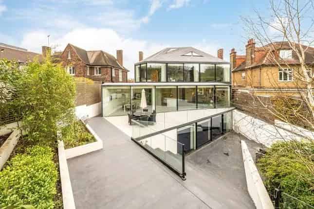 Luxury Family Home for Sale in Putney SW15