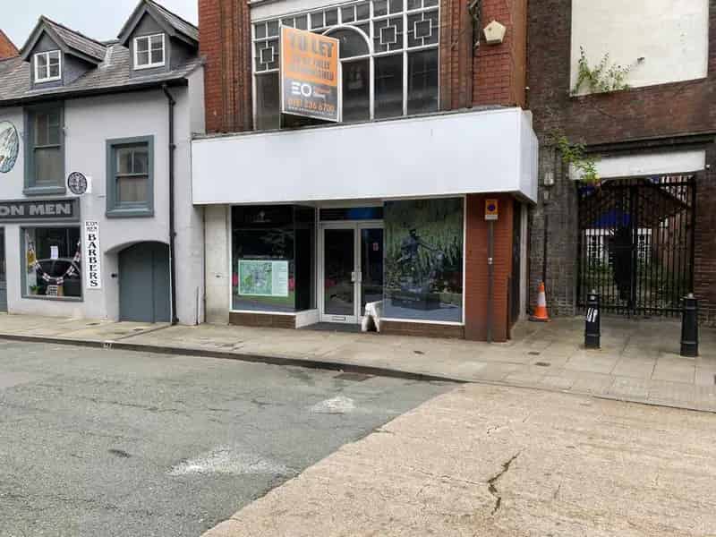 7164 sq ft Three-Story Commercial Property in Oswestry