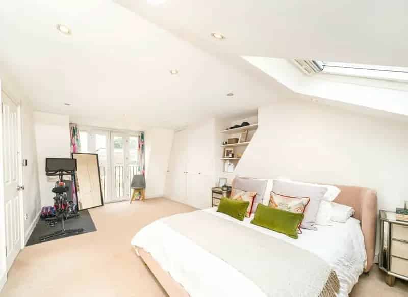 Four Bedroom Edwardian House Northfields Near Fielding Primary School