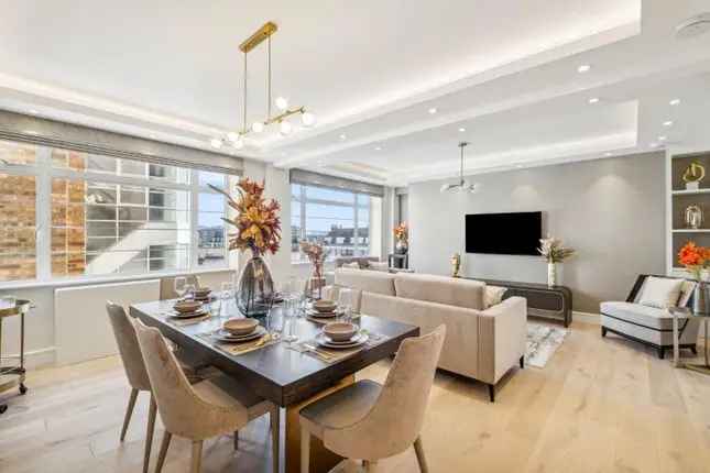 Flat for sale in George Street, Marylebone, London W1H