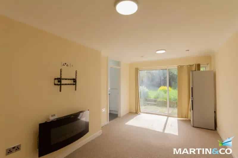 2 Bedroom Bungalow To Rent Available Now